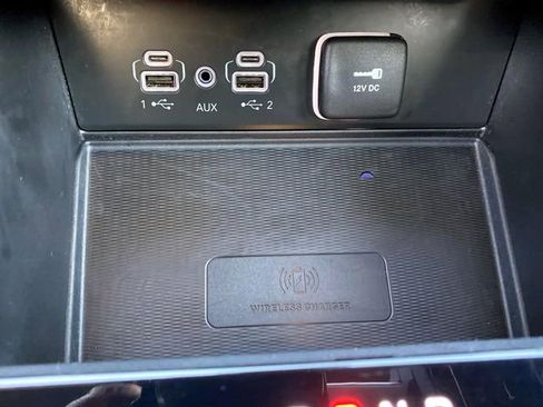 Used 2024 Jeep Grand Cherokee L Altitude image 13