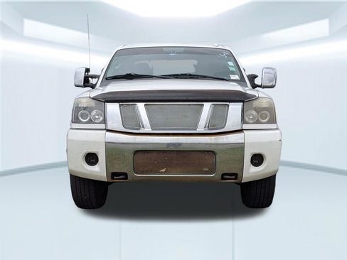 Used 2010 Nissan Titan SE w/ SE Premium Utility Pkg RWD image 7