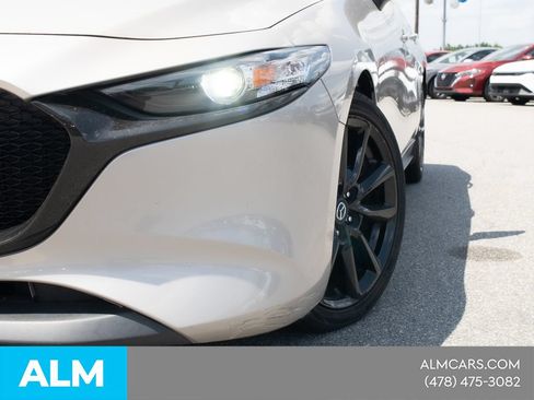 Used 2024 MAZDA MAZDA3 s FWD image 9
