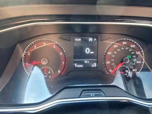 Used 2019 Volkswagen Jetta R-Line FWD image 11