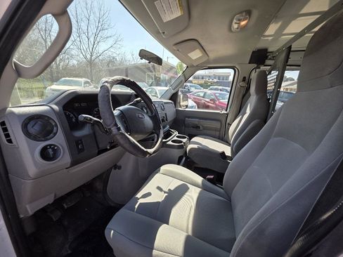 Used 2013 Ford E-250 and Econoline 250 w/ PWR Group image 20