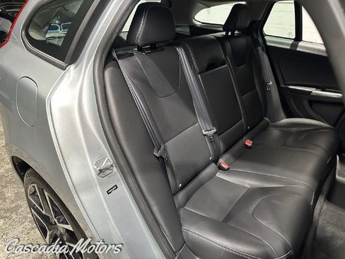 Used 2018 Volvo V60 T5 Dynamic w/ Vision Package AWD/4WD image 13