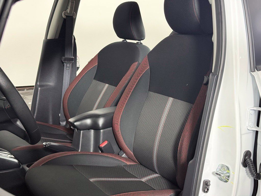 Certified 2025 Nissan Versa SR w/ Trunk Package FWD image 19