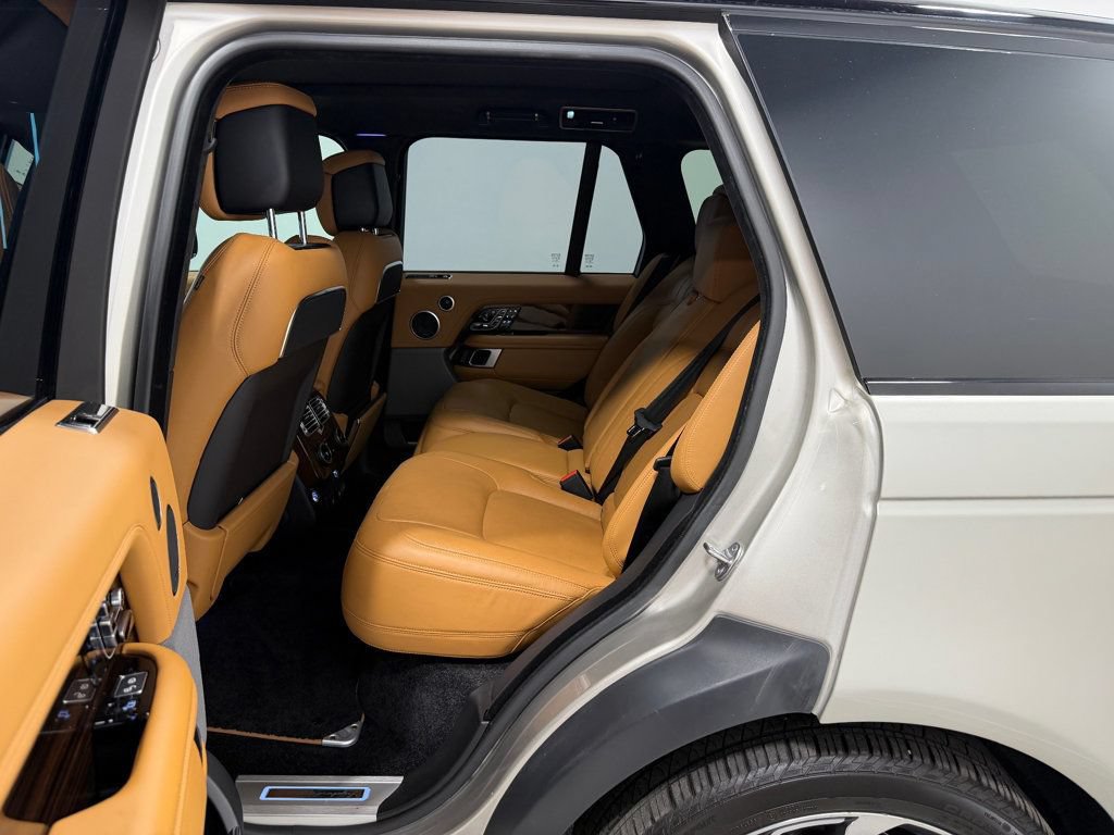 Used 2018 Land Rover Range Rover Autobiography AWD/4WD image 9