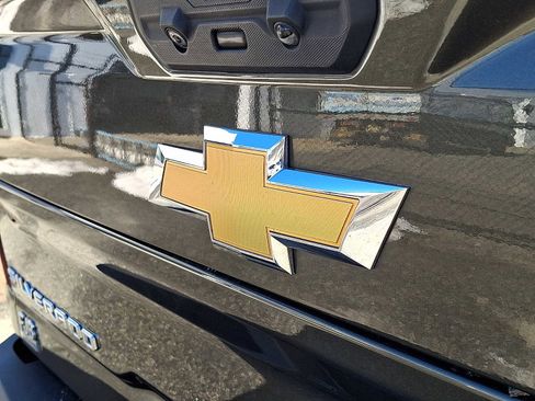 Used 2022 Chevrolet Silverado 2500 High Country w/ Safety Package II image 28