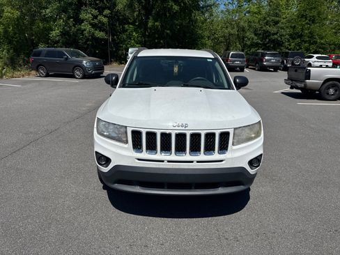 Used 2015 Jeep Compass Sport w/ Power Value Group FWD image 2