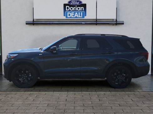 Used 2024 Ford Explorer ST-Line w/ Class IV Trailer Tow Package AWD/4WD image 6