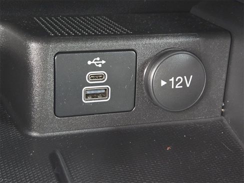 Used 2024 Ford Escape ST-Line image 17