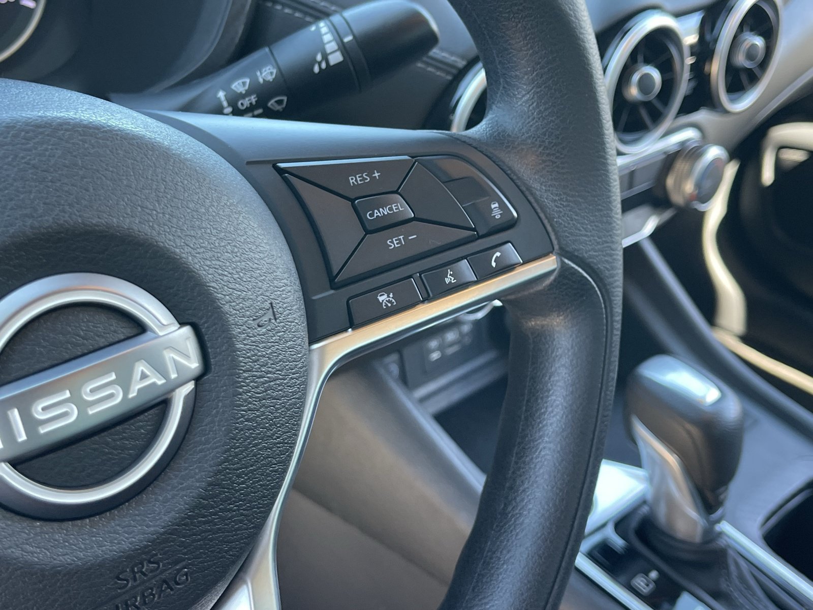 Used 2024 Nissan Sentra SV FWD image 26