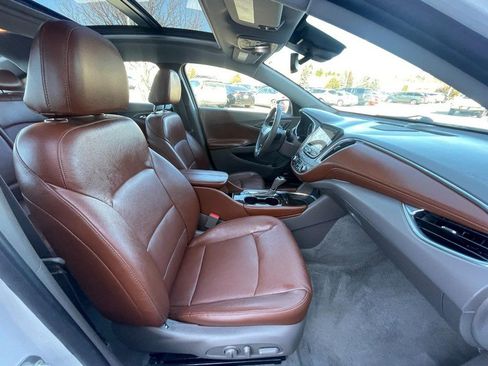 Used 2016 Chevrolet Malibu Premier w/ Driver Confidence Package II FWD image 8