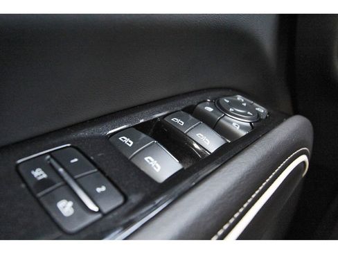 Certified 2024 Cadillac Escalade Luxury image 21