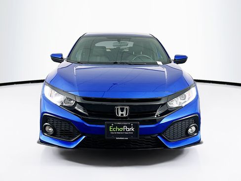 Used 2017 Honda Civic Sport image 2
