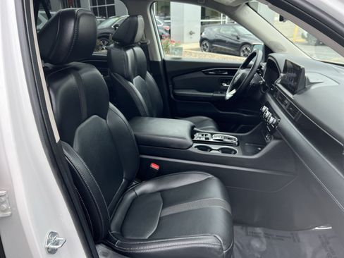 Used 2023 Honda Pilot Touring image 27