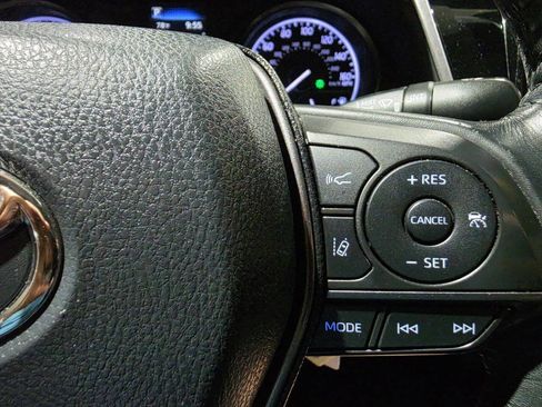 Used 2021 Toyota Camry SE FWD image 38