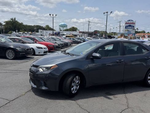 Used 2016 Toyota Corolla FWD image 15