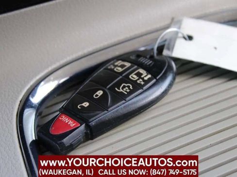 Used 2015 Dodge Grand Caravan SXT w/ Rear Park Assist Package image 33