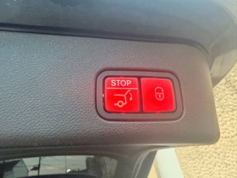 Used 2016 Mercedes-Benz GLE 63 AMG GLE 63 AMG image 16