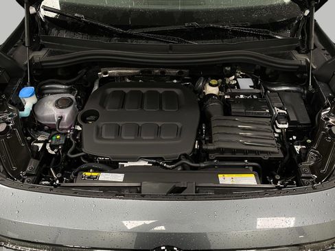 New 2026 Volkswagen Tiguan SE image 11