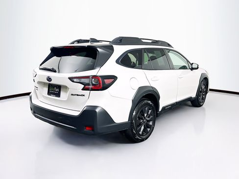Used 2025 Subaru Outback Onyx Edition AWD/4WD image 9