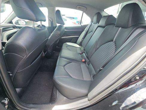 Used 2023 Toyota Camry SE FWD image 14