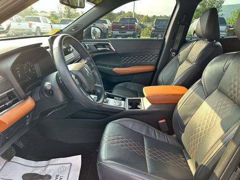Used 2023 Mitsubishi Outlander SEL AWD/4WD image 21