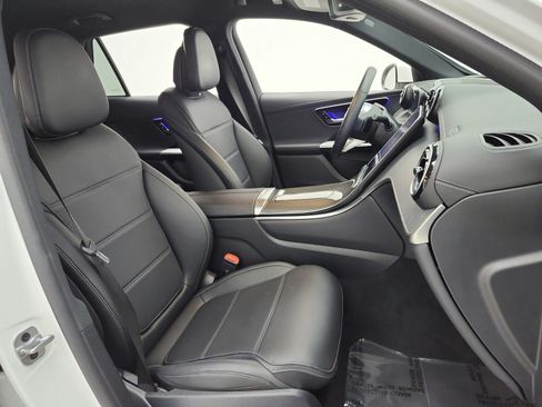 Used 2023 Mercedes-Benz GLC 300 4MATIC image 18