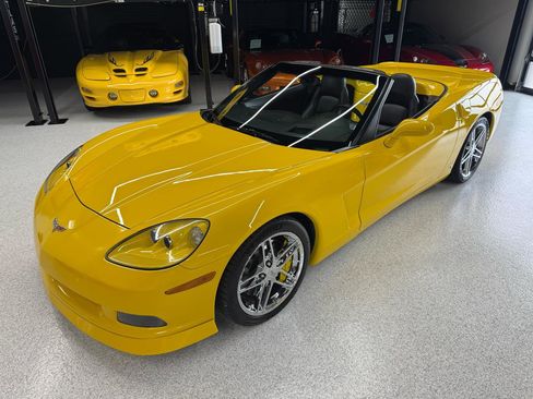 Used 2006 Chevrolet Corvette Convertible w/ Preferred Equipment Group RWD image 5