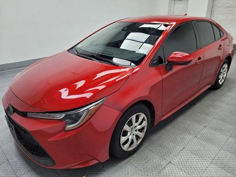 Used 2020 Toyota Corolla LE w/ Carpet Mat Package (TMS) FWD image 2