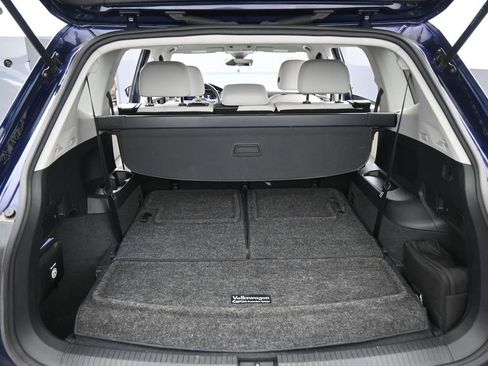 Used 2023 Volkswagen Tiguan SE FWD image 31