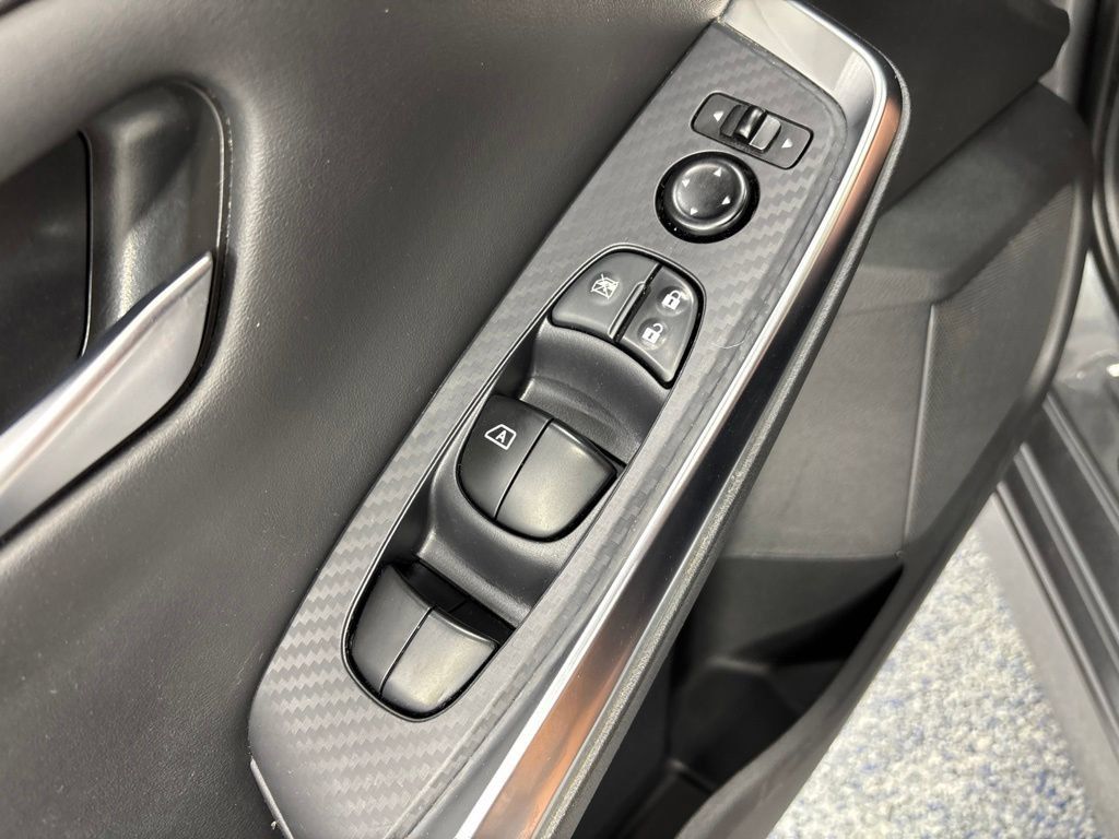 Used 2021 Nissan Sentra SR FWD image 28