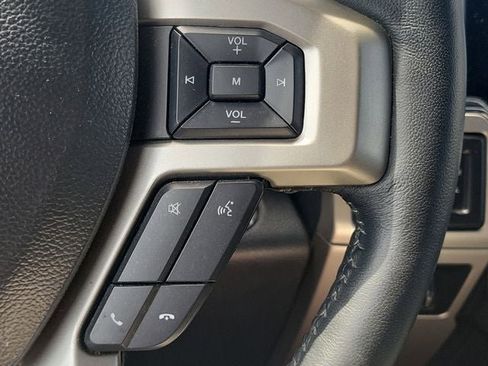 Used 2022 Ford F250 Lariat w/ Lariat Ultimate Package AWD/4WD image 14