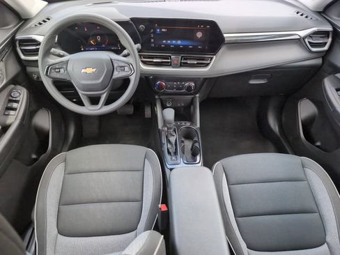 Used 2025 Chevrolet TrailBlazer LT AWD/4WD image 28