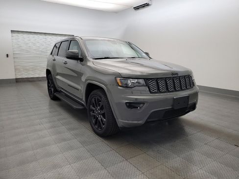Used 2021 Jeep Grand Cherokee Laredo X RWD image 13