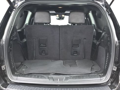 Used 2025 Dodge Durango R/T AWD/4WD image 16