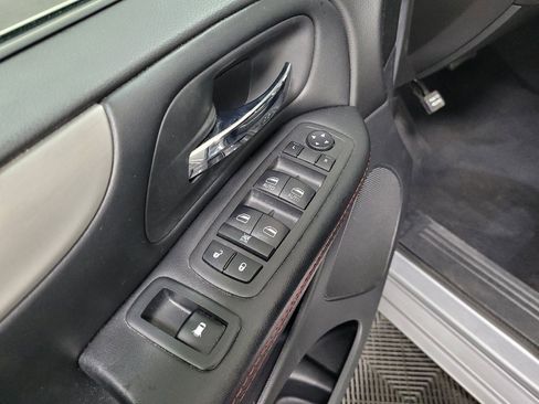 Used 2019 Dodge Grand Caravan GT w/ Safety Sphere Group FWD image 27