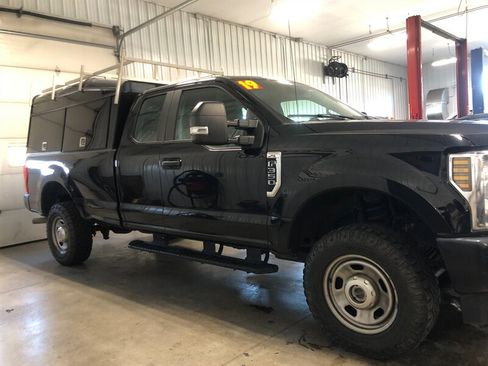 Used 2019 Ford F350 XL w/ Power Equipment Group image 4