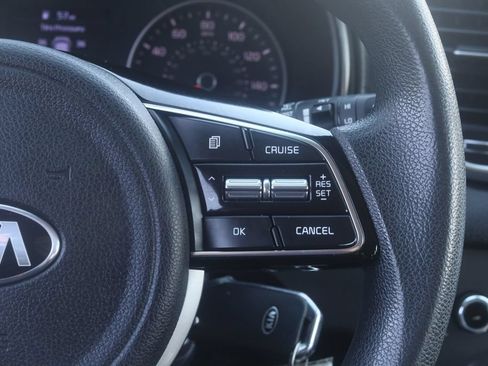 Used 2022 Kia Sportage LX AWD/4WD image 6