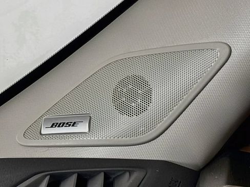 Used 2023 Nissan Pathfinder Platinum AWD/4WD image 18