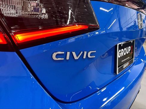 Used 2025 Honda Civic Sport image 31