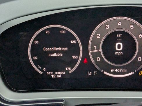 New 2026 Porsche Cayenne image 17