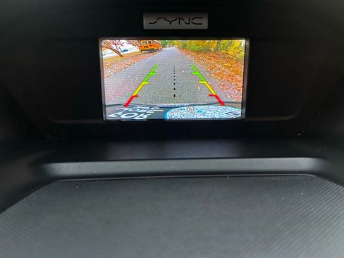 Used 2017 Ford Escape SE image 19