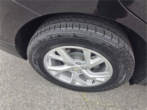 Used 2021 Chevrolet Equinox Premier AWD/4WD image 9