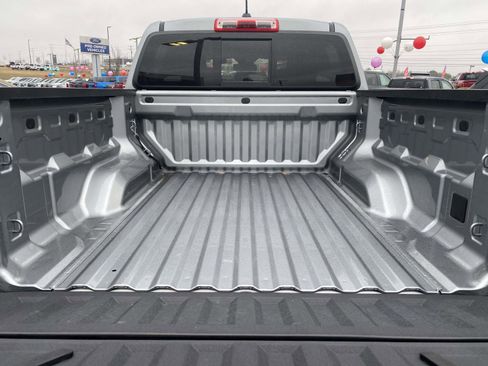 Used 2024 Chevrolet Colorado LT w/ LT Convenience Package II image 10