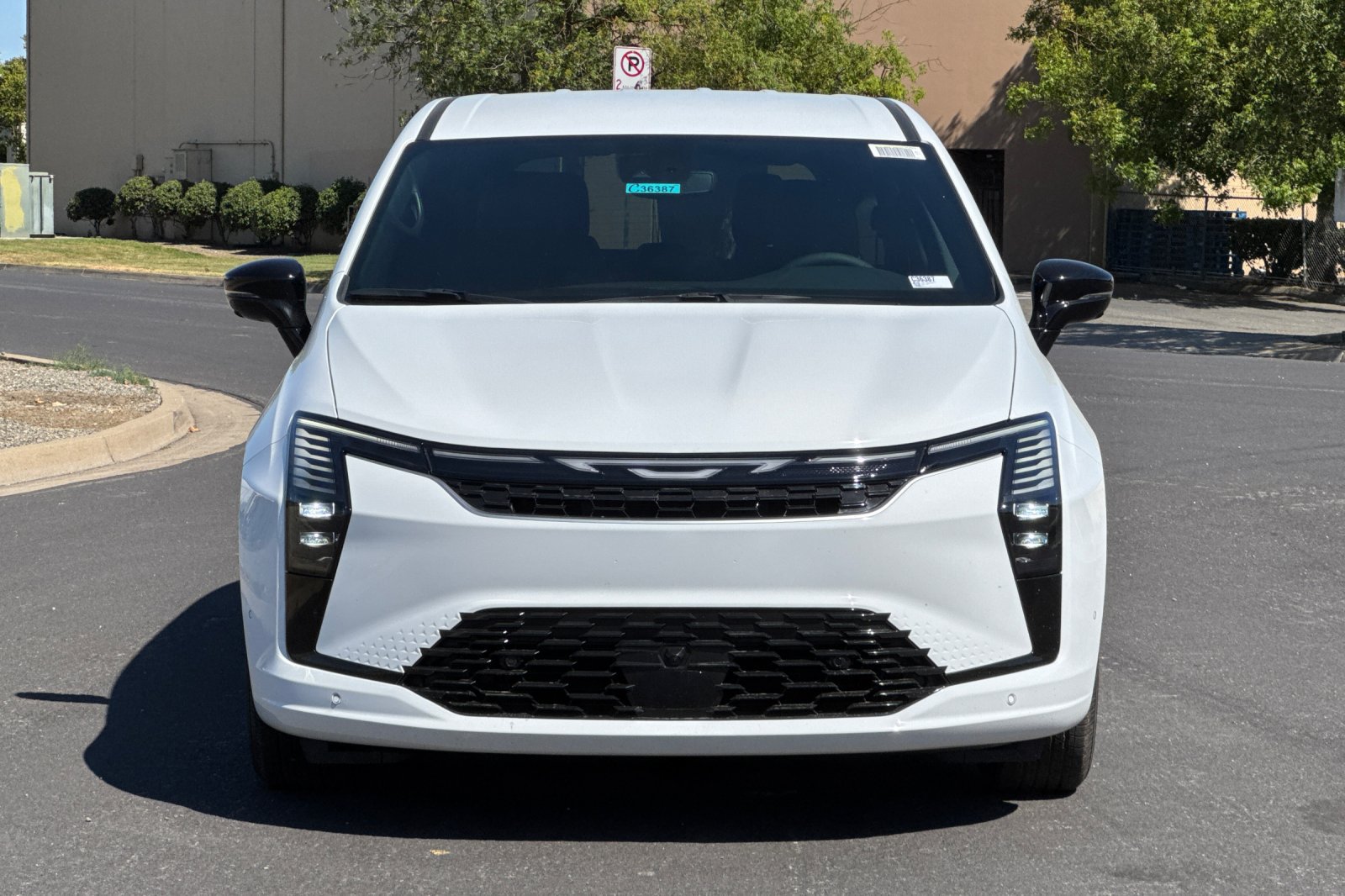 New 2027 Chrysler Pacifica Select FWD image 8