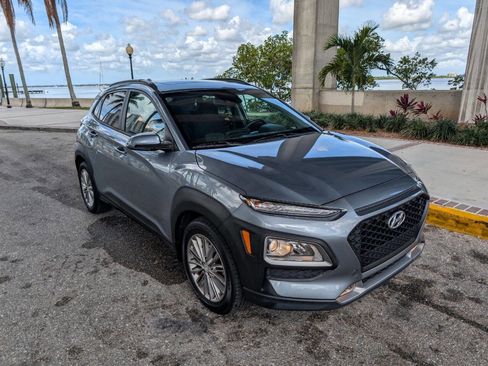 Used 2020 Hyundai Kona SEL Plus image 4