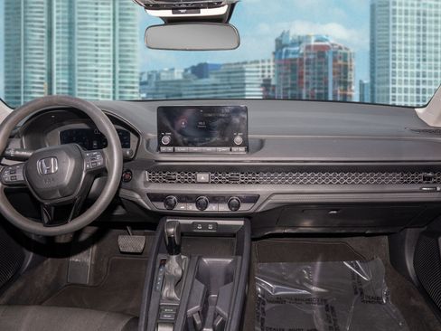 Used 2023 Honda Accord LX image 14