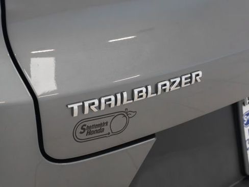 Used 2021 Chevrolet TrailBlazer LS FWD image 9