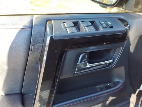 Used 2021 Toyota 4Runner TRD Off-Road Premium image 3