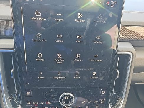 Used 2025 GMC Yukon Elevation image 22