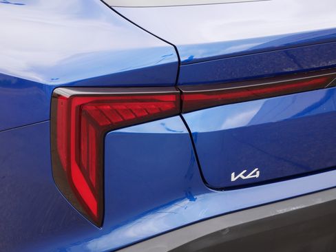 Certified 2025 Kia K4 FWD image 17